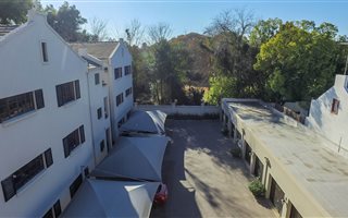2 Bedroom Apartment in Oaklands