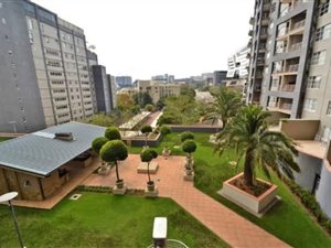 2 Bed Apartment in Benmore Gardens