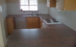 2 Bedroom Apartment in Geelhoutpark