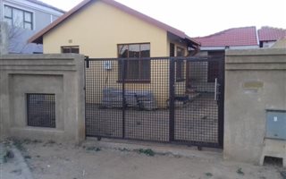 3 Bedroom House in Naturena