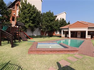 2 Bed Apartment in Paulshof
