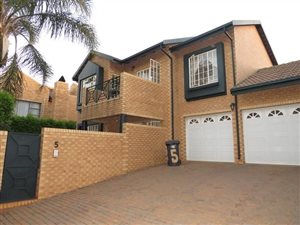 3 Bedroom Duplex in Centurion Golf Estate