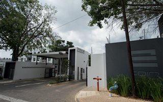 3 Bedroom Apartment in Atholl