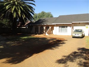 3 Bed House in Mayberry Park