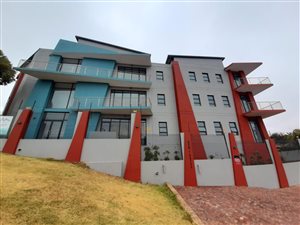 910 m² Commercial space in Moreleta Park