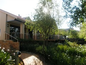 3 Bed Townhouse in Hazeldean (Silverlakes Surroundings)
