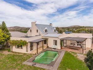 4 Bedroom House in San Michel