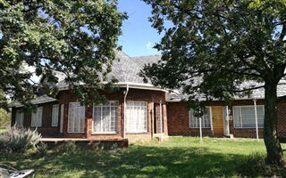 3.9 ha Farm in Rietfontein