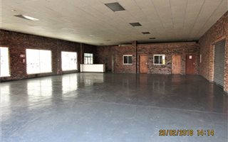 676.799987792969 m² Industrial space in Richem