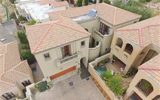 4 Bedroom House in Northcliff