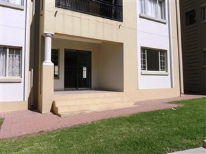 2 Bed Townhouse in Hazeldean (Silverlakes Surroundings)