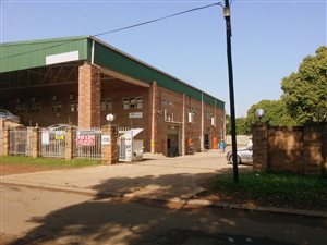 465 m² Commercial space in Phoenix