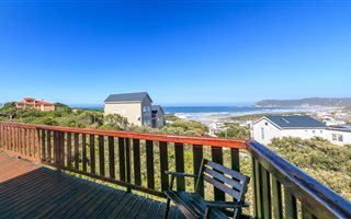 5 Bedroom House in Cola Beach
