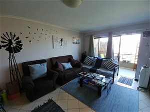 2 Bed Apartment in Somerset West Central