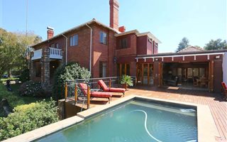 5 Bedroom House in Houghton Estate