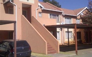 2 Bedroom Townhouse in Airport Park