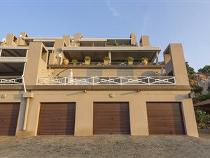 2 Bed Flat in Sunnyrock