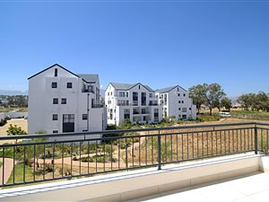 2 Bed Apartment in De Velde