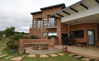 5 Bedroom House in Sterkfontein and surrounds