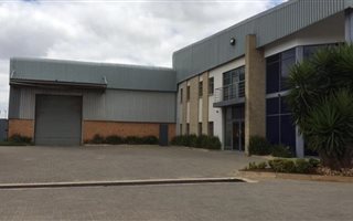 908 m² Industrial space in Randjesfontein