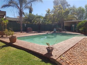 4 Bed House in Monument Heights