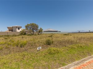 603 m² Land available in Le Grand Golf Estate