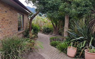 4 Bedroom House in Twee Rivieren