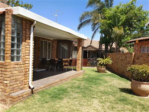 2 Bed Townhouse in Pomona