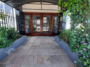 2 Bed Apartment in Lagoon Beach