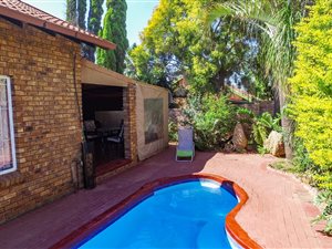 4 Bed House in Theresa Park