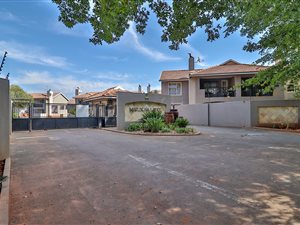3 Bed Flat in Brenthurst