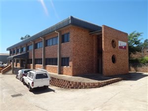 2500 m² Commercial space in The Grange