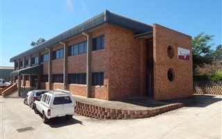 2500 m² Commercial space in The Grange