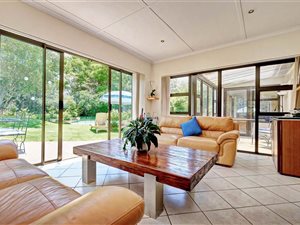 4 Bed House in Bryanston