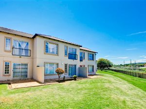 2 Bed Apartment in Wilgeheuwel
