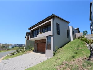 3 Bed House in Palm Lakes Estate