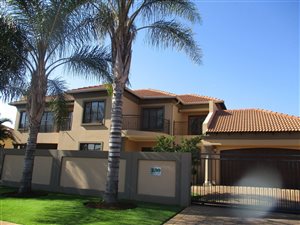 4 Bed House in Rose Acres Estate
