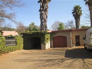 6 Bedroom House in Raslouw AH