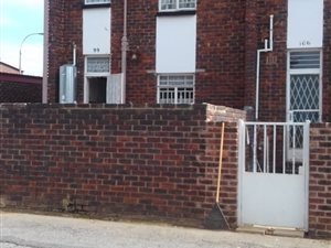 2 Bed House in Grobler Park