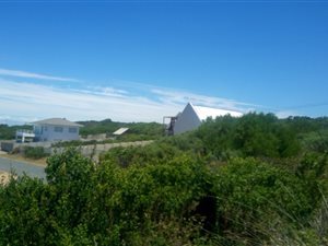 638 m² Land available in Jongensfontein