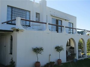 4 Bedroom House in Vaal Marina