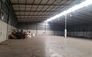2422 m² Industrial space in North Riding