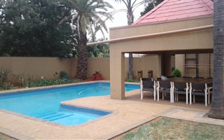 5 Bedroom House in Oberholzer