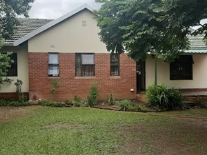 3 Bed House in Bisley