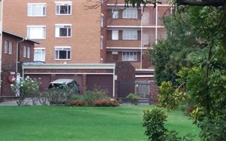 2 Bedroom Duplex in Arcadia
