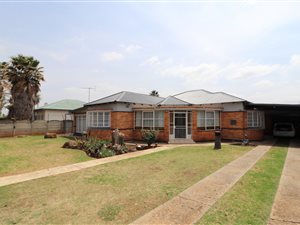 4 Bed House in Geduld