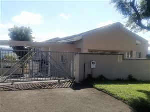 3 Bed House in Kenville