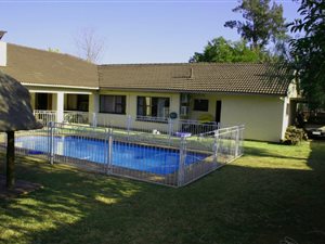 4 Bed House in Brackenhurst