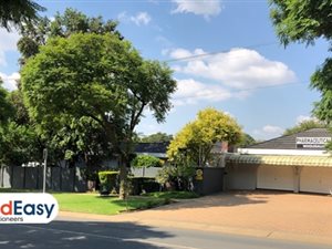 1095 m² Commercial space in Menlo Park