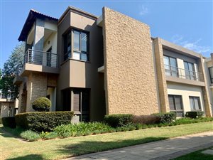 300 m² Commercial space in Parkhaven
